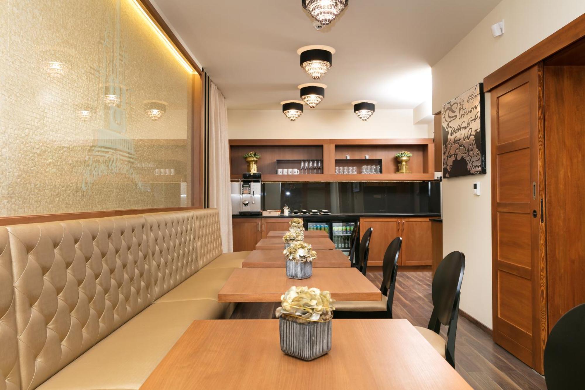 Appartement Főtér Rezidencia à Győr Extérieur photo